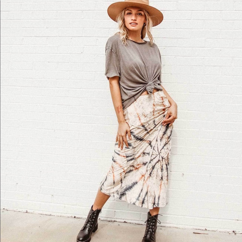 FREE PEOPLE serious swagger tie dye hippie skirt M